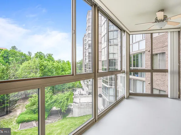 19355 Cypress Ridge Ter Unit 404, Leesburg, VA 20176