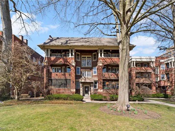 2707 Lancashire Rd APT 15, Cleveland Heights, OH 44106