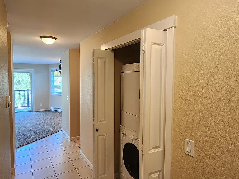 Westridge Apartments — Photo 39