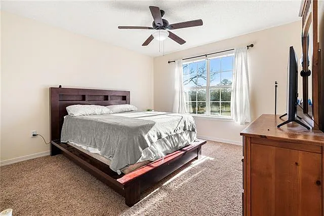 1024 Claire Dr — Photo 19