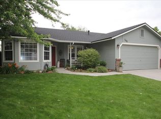 548 E Woodbury Dr, Meridian, ID 83646
