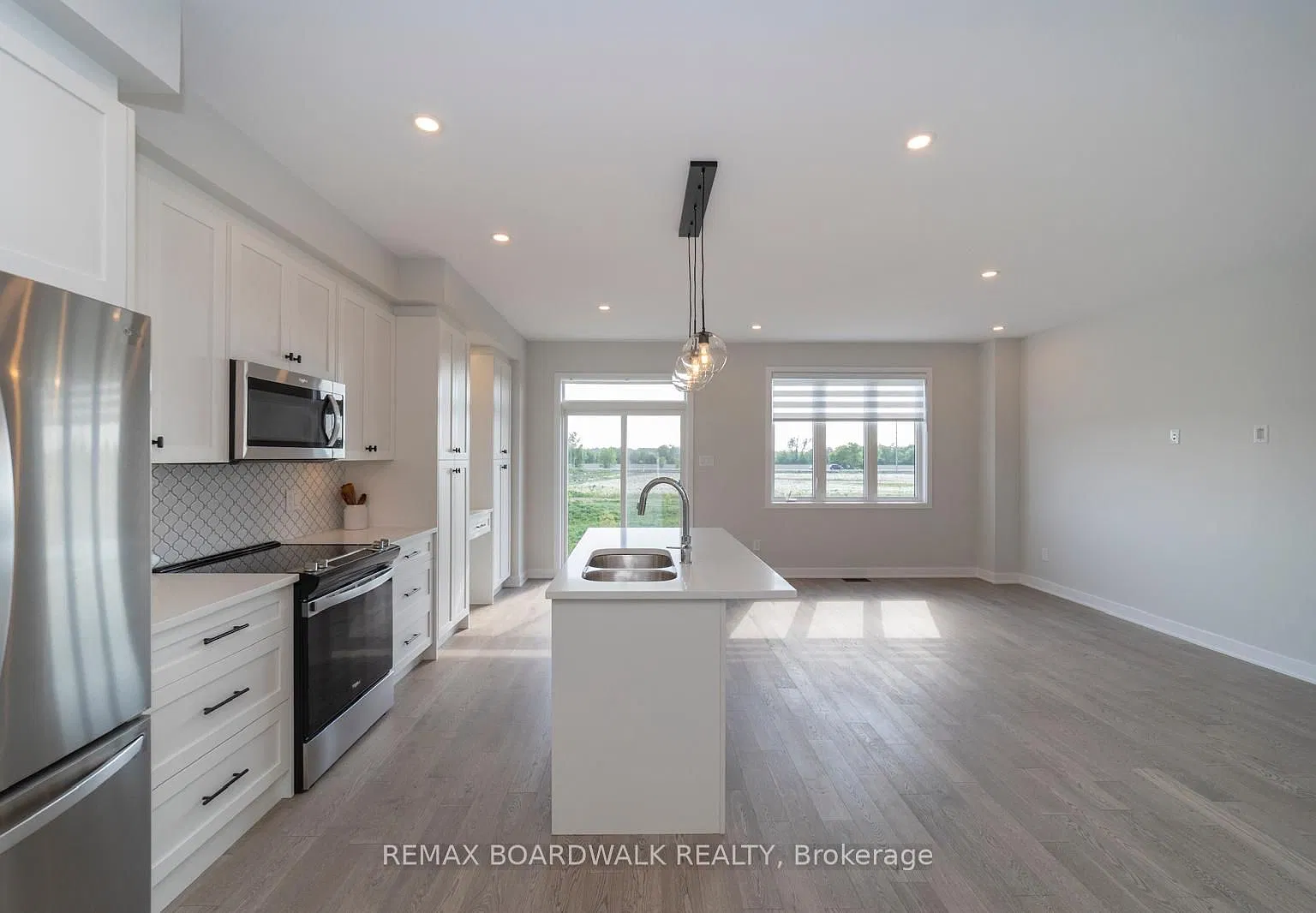 3 bed, $2,600 — Photo 4