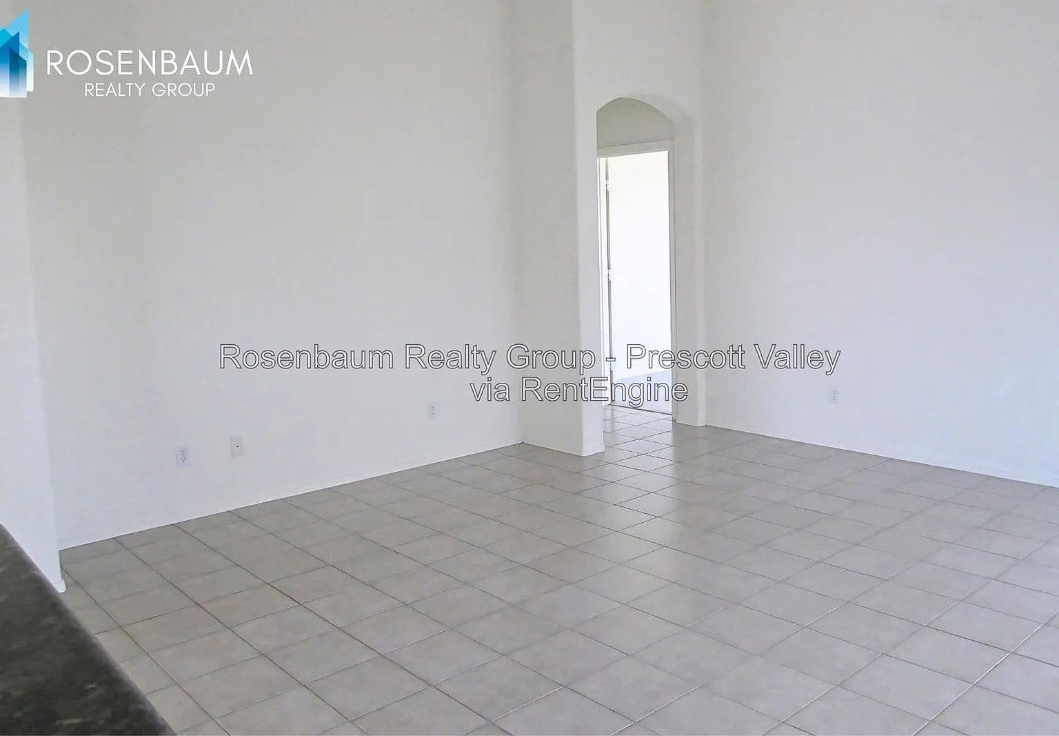 3 bed, 2.0 bath, 1591 sqft, $2,200 — Photo 2