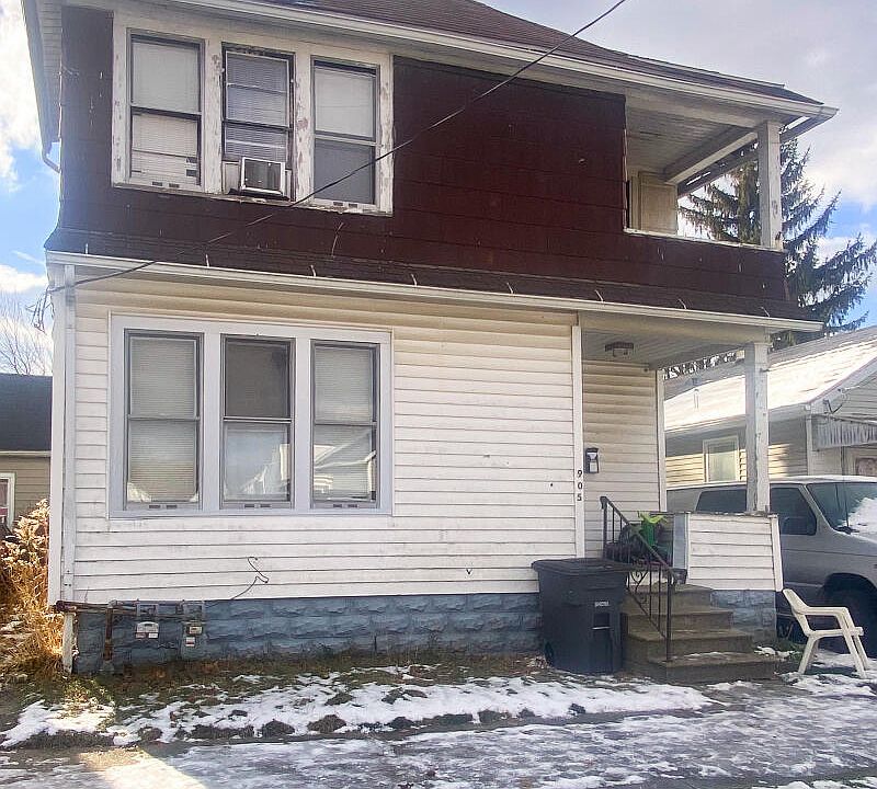 1st image of 905 Orchard St
