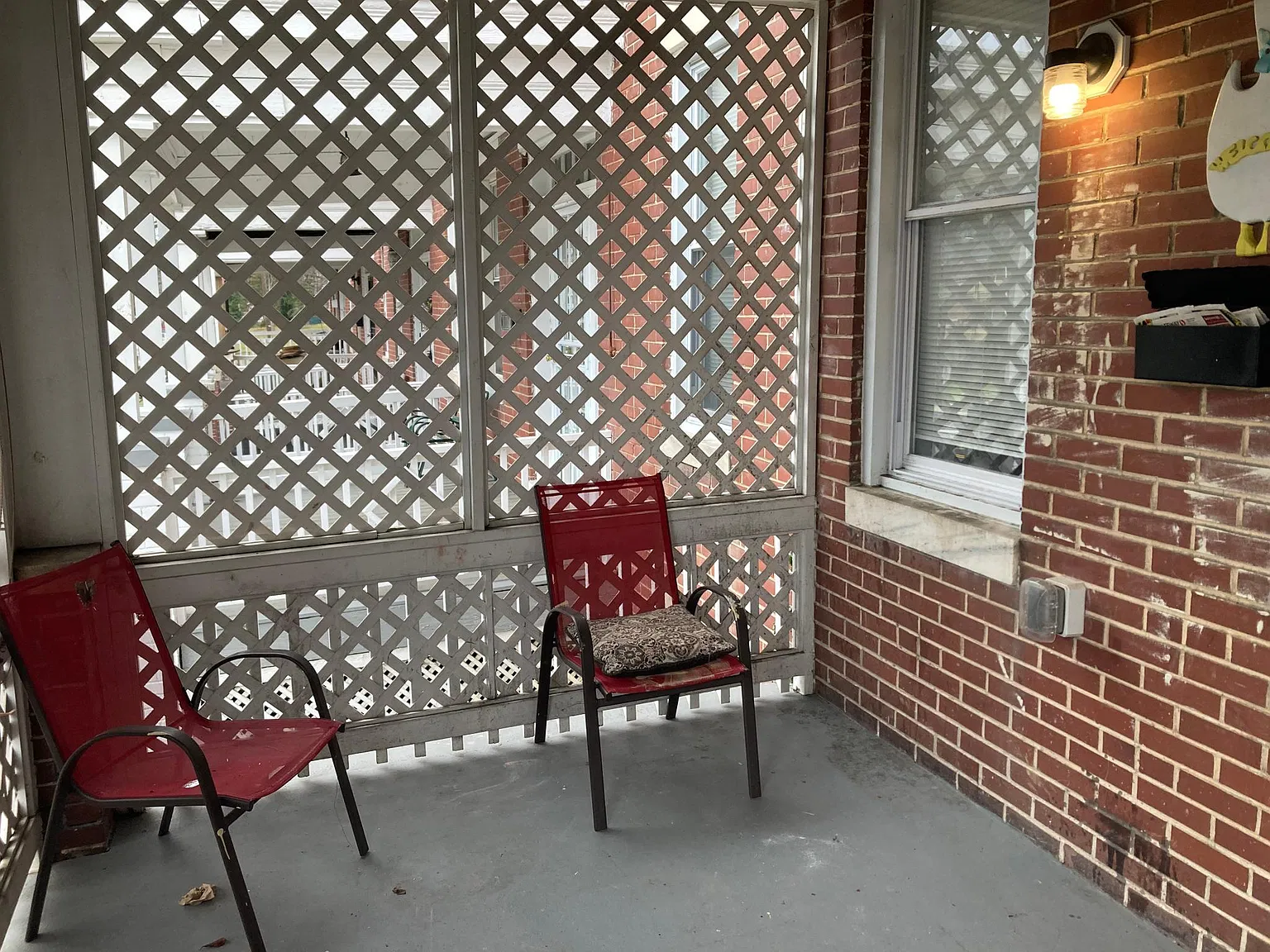 4 bed, 2100 sqft, $1,849 — Photo 2