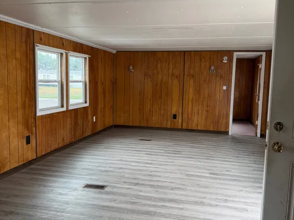 737 S Billings Blvd Trailer 34, Billings, MT 59101