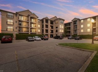 1491 Maple Ave #401, Milton, ON L9T 0B8