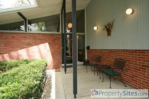 2nd image of 7918 Oak Ave
