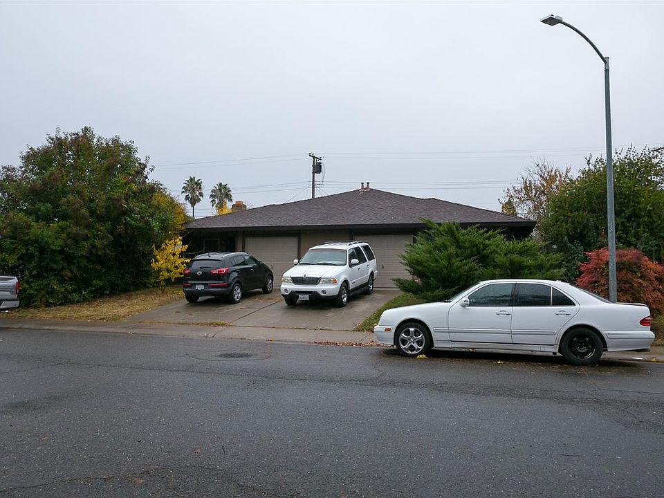 1st image of 10128 Crawford Way