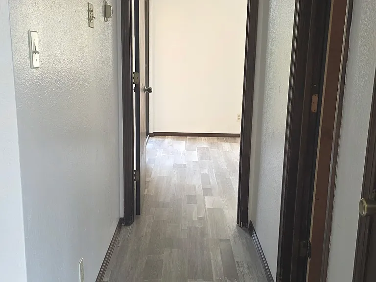 404 Rainbow Ct SE #A — Photo 3