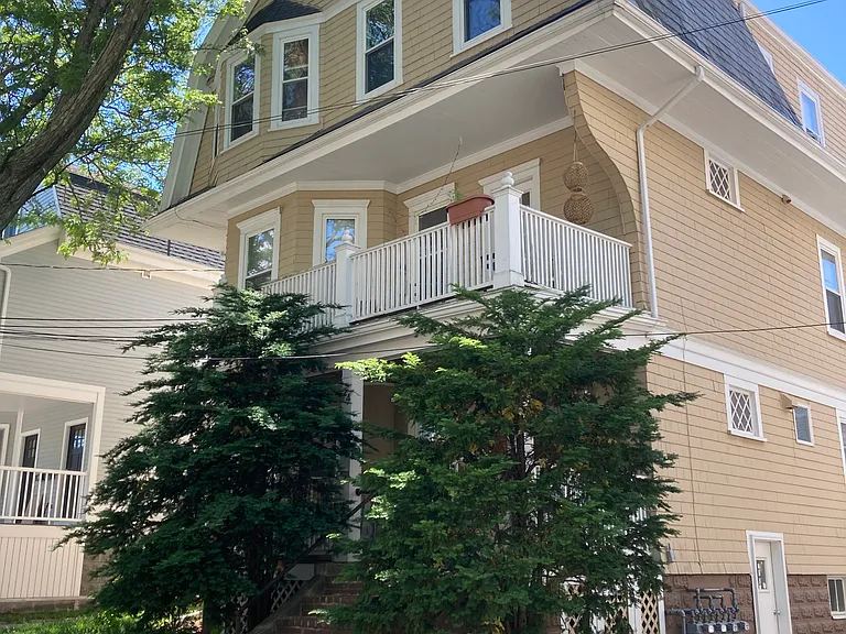 24 Central Rd #2 — Photo 1