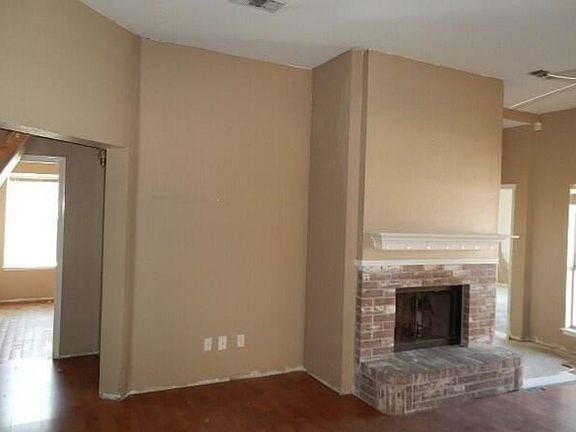 4th image of 7305 Maplewood Dr