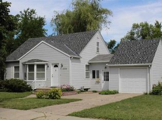 1004 Diagonal Rd, Worthington, MN 56187