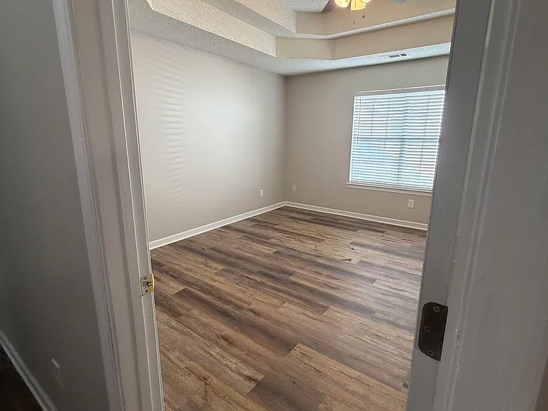 3020 Meadow Glen Pass — Photo 16