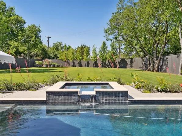 2716 Elmhurst Ave, Oklahoma City, OK 73120