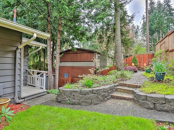 3rd image of 18812 15th Ave NE