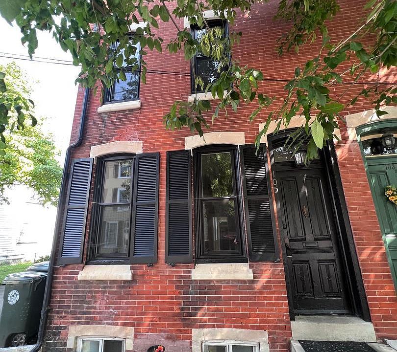 1st image of 105 W Union St