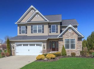 4499 Saint Johns Bluff Ln, Willoughby, OH 44094