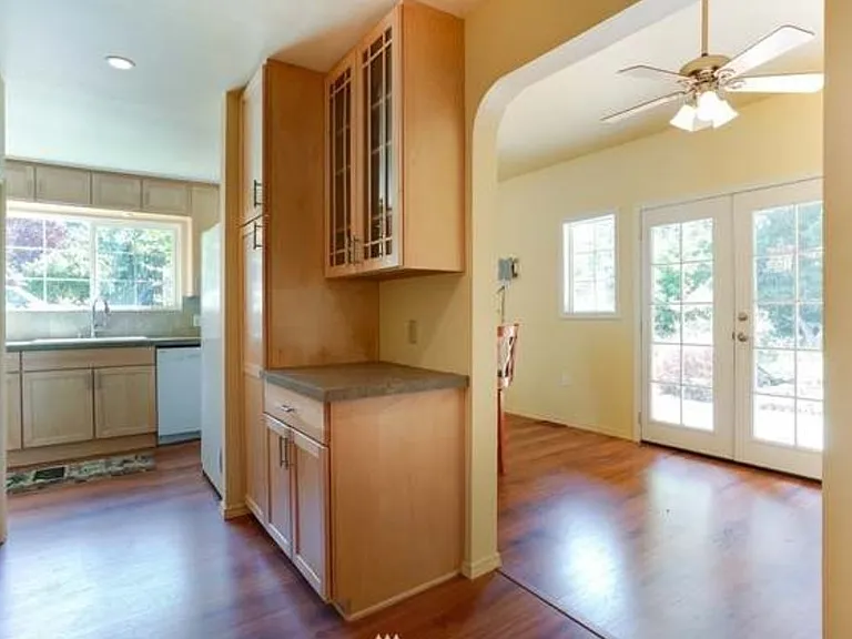 15261 Dayton Ave N #1 — Photo 4