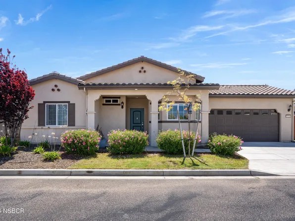 1328 W Harvard Way, Santa Maria, CA 93458