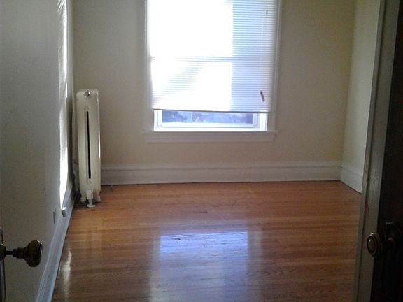 3rd image of 736 N Menard Ave #3