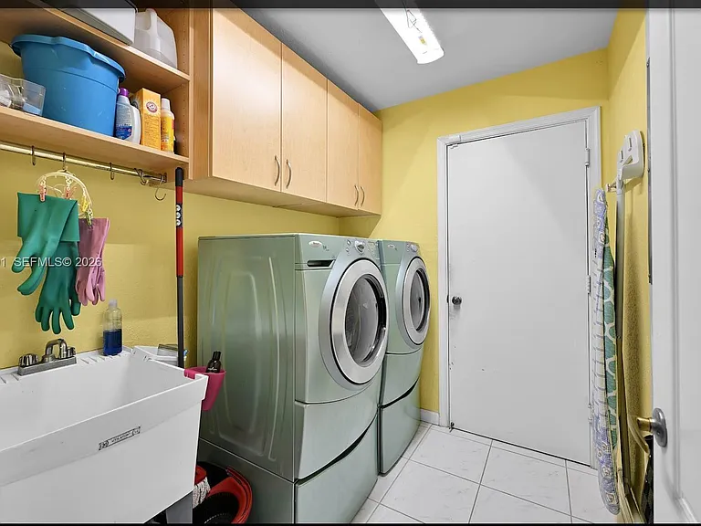5200 NW 67th Ave — Photo 16