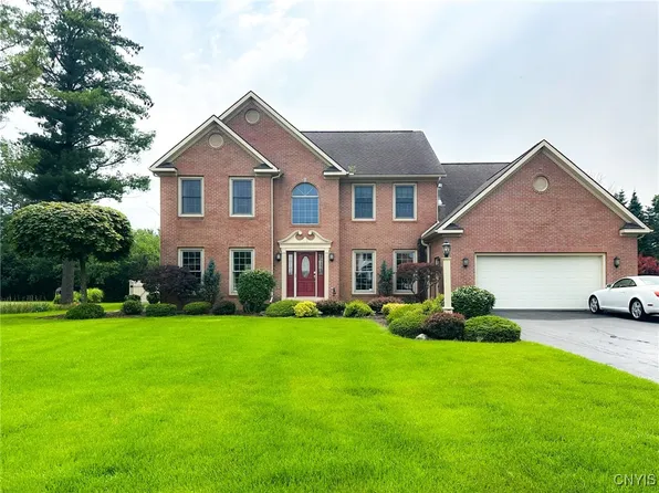 10 Water Beech Pl, New Hartford, NY 13413