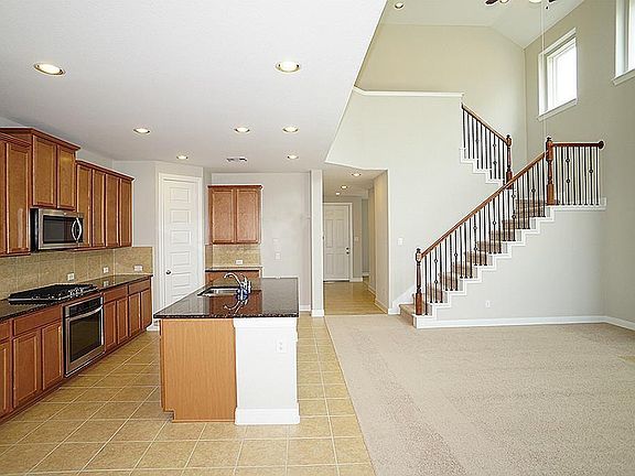 4th image of 3018 Aloria Hills Trl