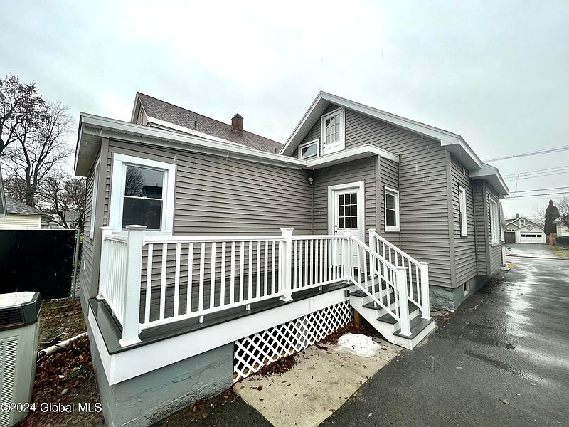 2nd image of 213 3rd Street