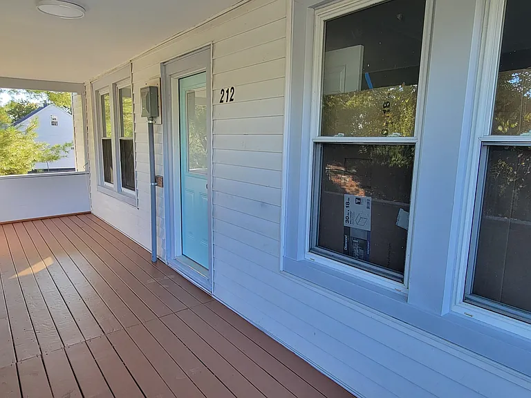 212A Summit St #A — Photo 4