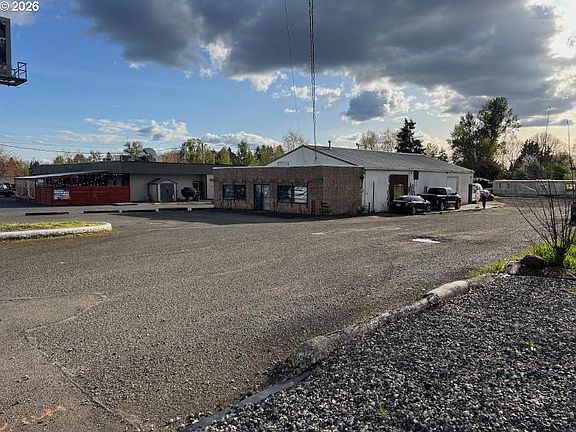 3rd image of 11493 SE 82nd Ave