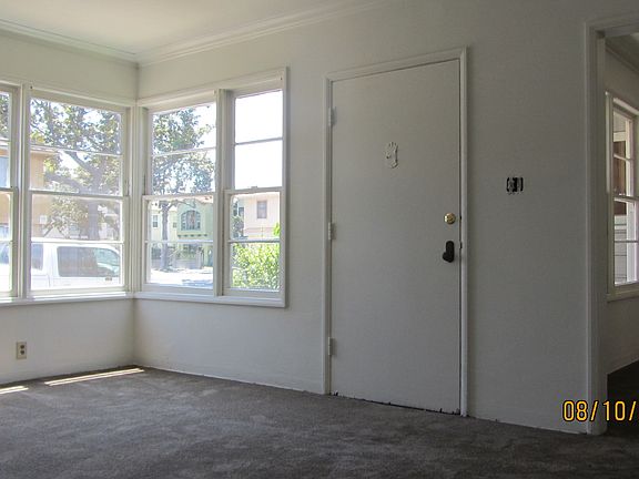 2nd image of 483 W 21st St