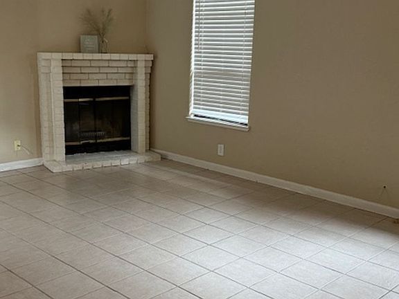2nd image of 1336 Puebla Way