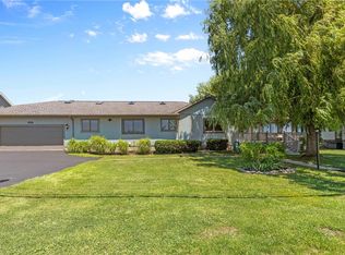 3029 Edgemere Dr, Rochester, NY 14612