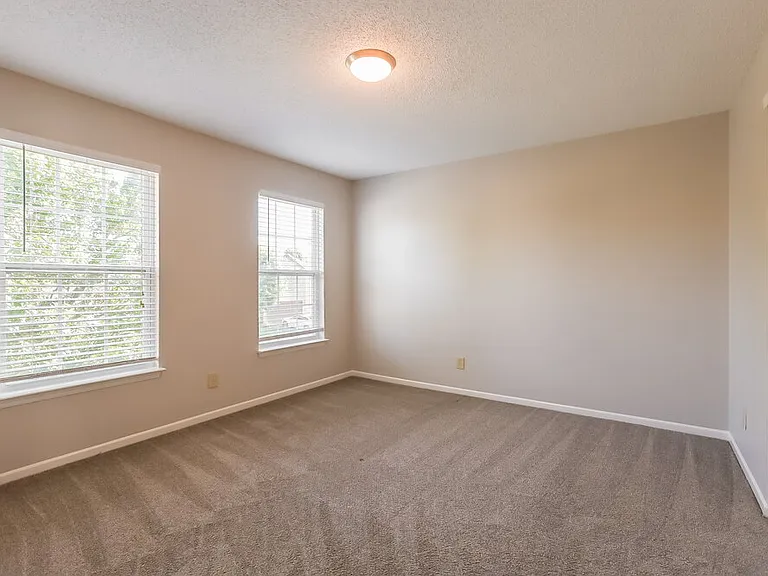 10841 Zimmerman Ln — Photo 13