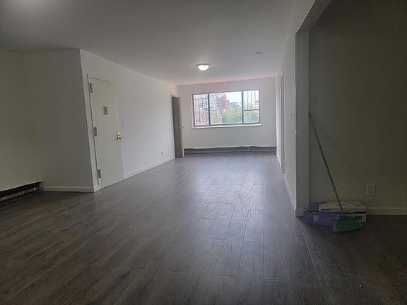 5th image of 706 Taylor Ave APT 3