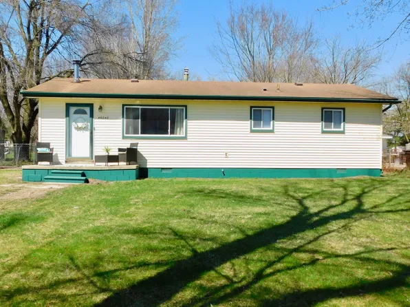 46040 Traskos St, Belleville, MI 48111
