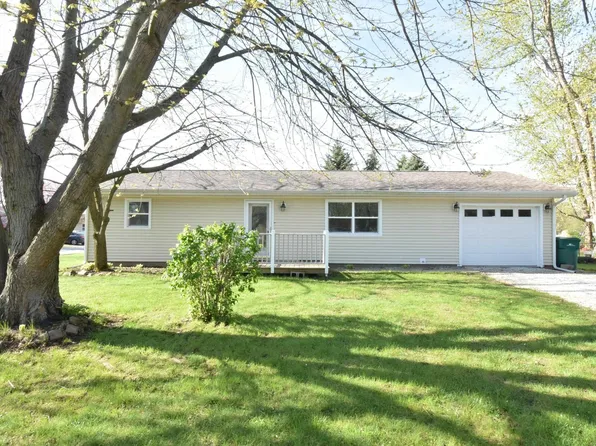 306 E 6th St, Otterbein, IN 47970