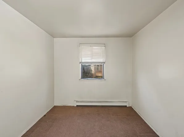 412 Hendrix Street image 14 of 27