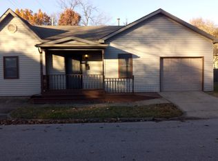 2202 N 11th St, Terre Haute, IN 47804