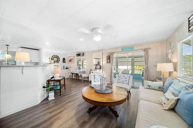 1st image of 8054 SE Patriot Ave