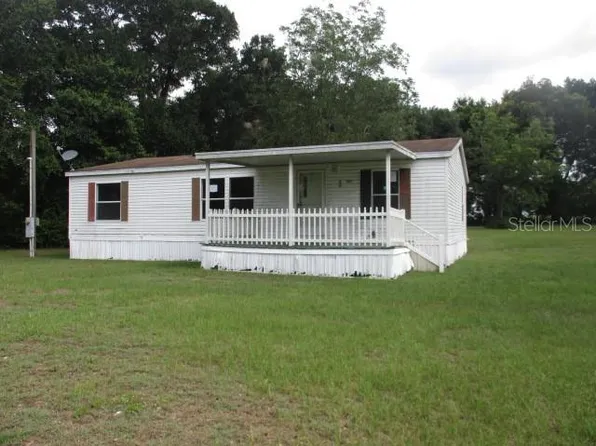 40411 Longstreet Ave, Zephyrhills, FL 33540