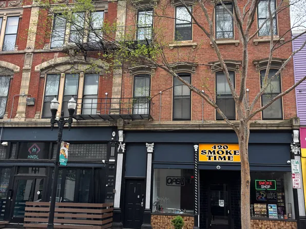 1111 Vine St, Cincinnati, OH