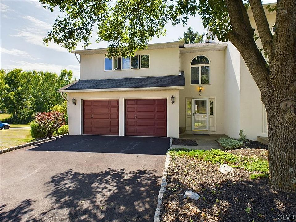 1st image of 4 Aspen Ct