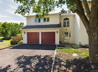 4 Aspen Ct, Easton, PA 18040