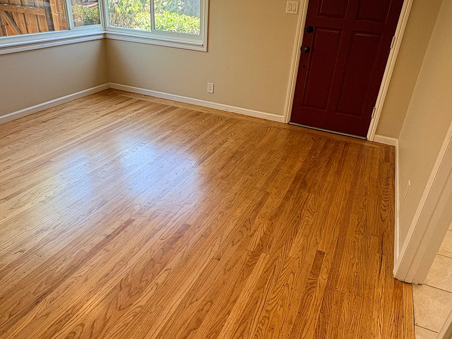 2 bed, 880 sqft, $4,100 — Photo 3