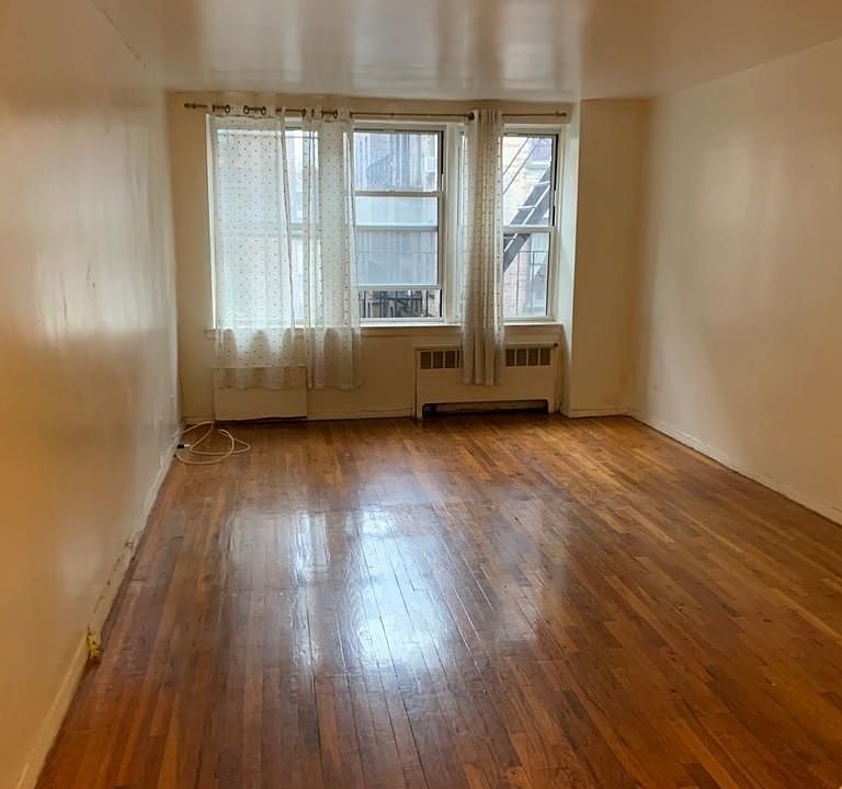 1st image of 330 E 19th St #3I