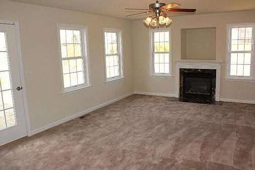 5th image of 55 Kinsley Ln