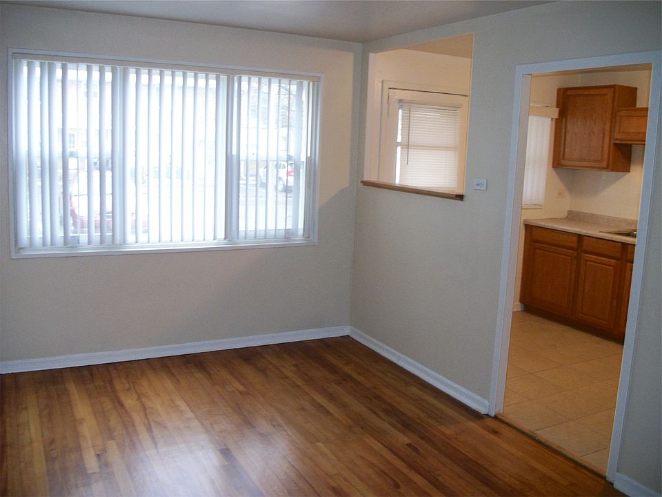 2nd image of 291 Forest Blvd