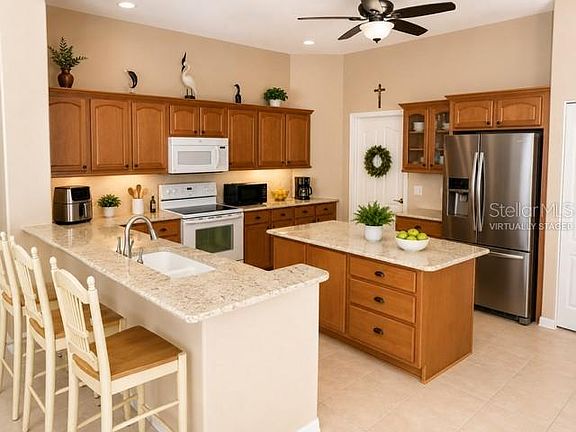 3rd image of 2021 BLUE BEECH COURT